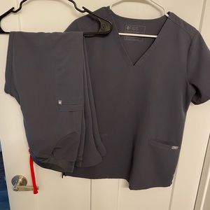 Figs scrub set